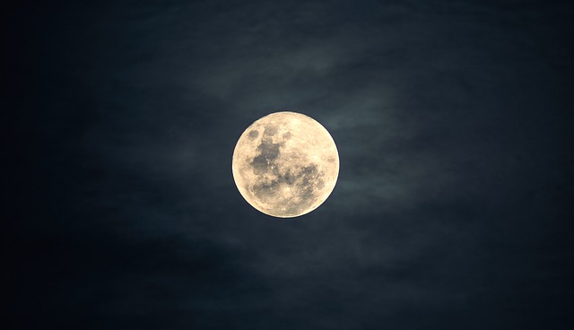 Solstizio d’estate luna piena: quando si verifica?