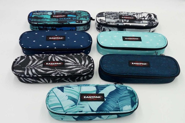 Astucci EastPak 2015: sono ancora disponibili online? Quanto costano?