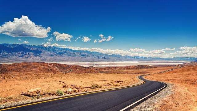 Zona californiana con Zabriskie Point: ecco dove si trova la Valle della Morte