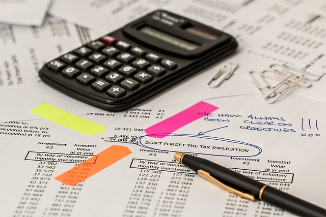 Mercati finanziari: come investire in materie prime e utility