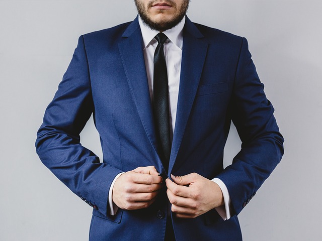 Abiti eleganti uomo 2023: le tendenze di quest’anno!