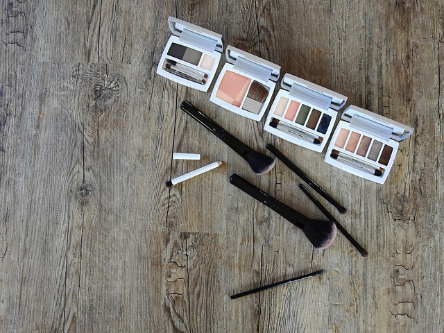 Liquido per il trucco degli occhi: di cos’è composto l’eyeliner?