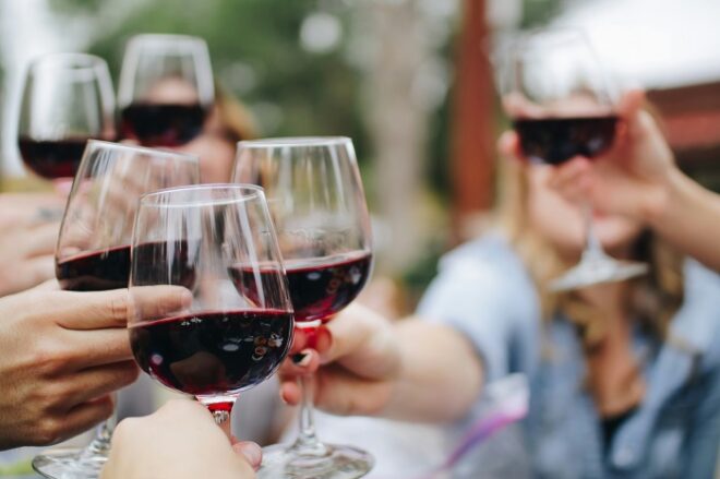 Vini da Degustare Assolutamente: I Capolavori dell’Enologia che Ogni Appassionato Dovrebbe Conoscere